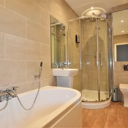 Frederick Place - Your Apartament *